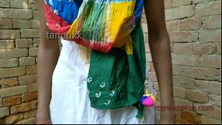 Desi young couple having sex in balcony xxx tamil sex video Video