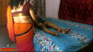 Hindi sexy beautiful bhabi full hard xxx sex with young lover Video